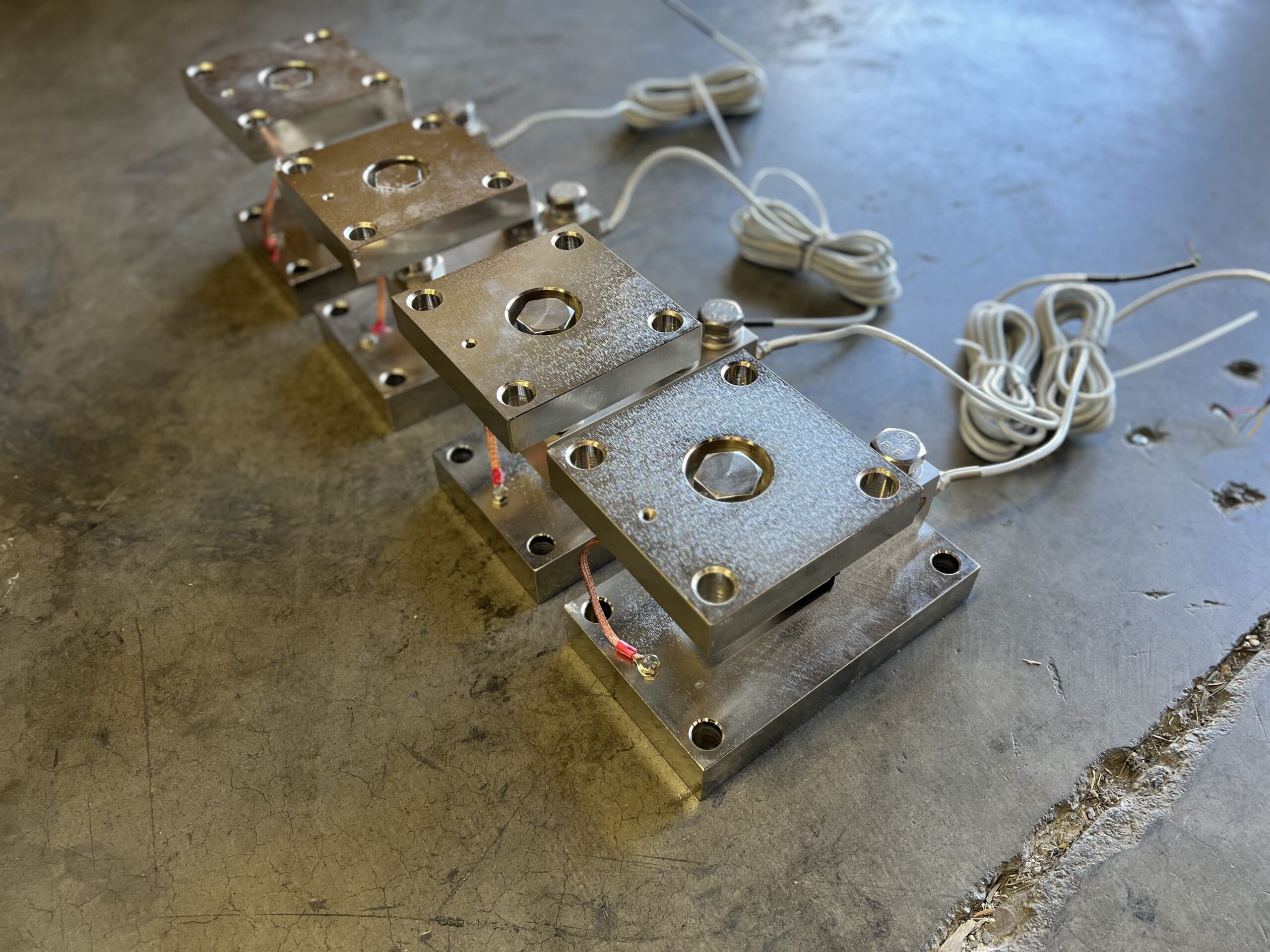US-HDTM3-10K Tank Mount Load Cell Kit with 3 Load Cells (10,000 lb) - Image 4